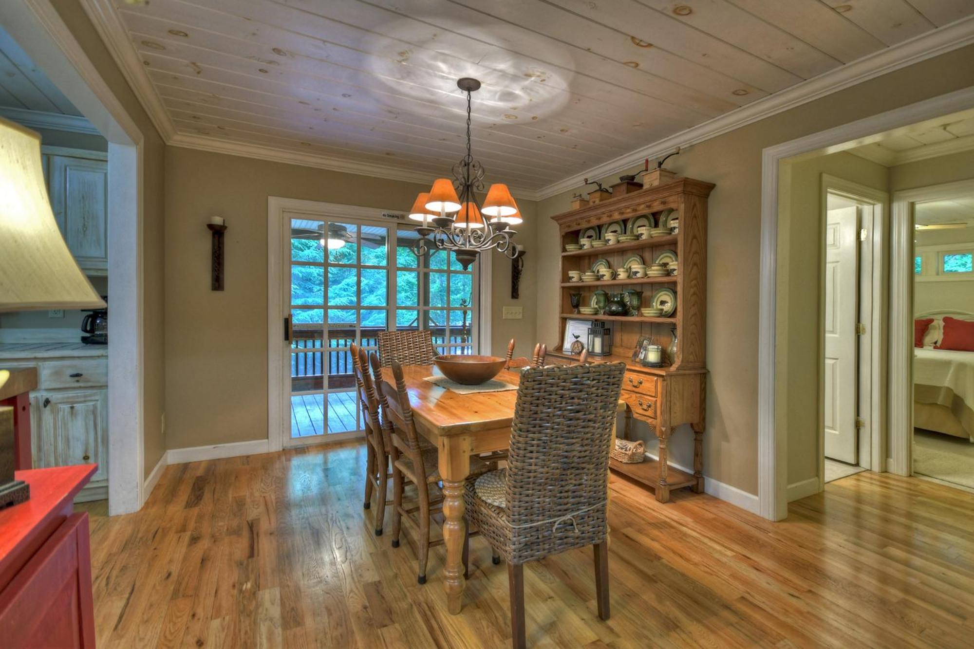 Southern Living Cottage Cozy Up By The Fire Relax On The Porch And Enjoy Peaceful Surroundings Blue Ridge Eksteriør billede