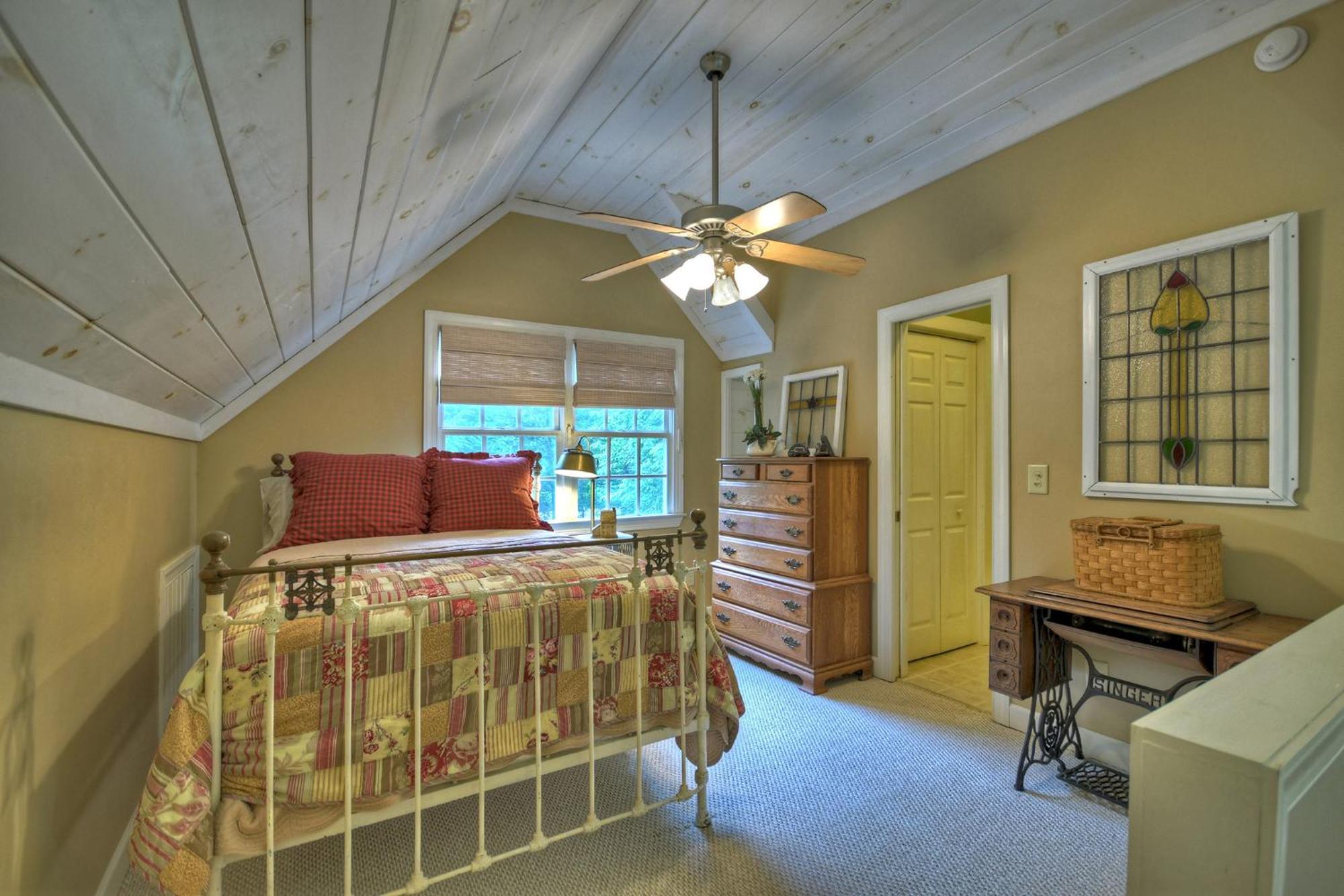 Southern Living Cottage Cozy Up By The Fire Relax On The Porch And Enjoy Peaceful Surroundings Blue Ridge Eksteriør billede