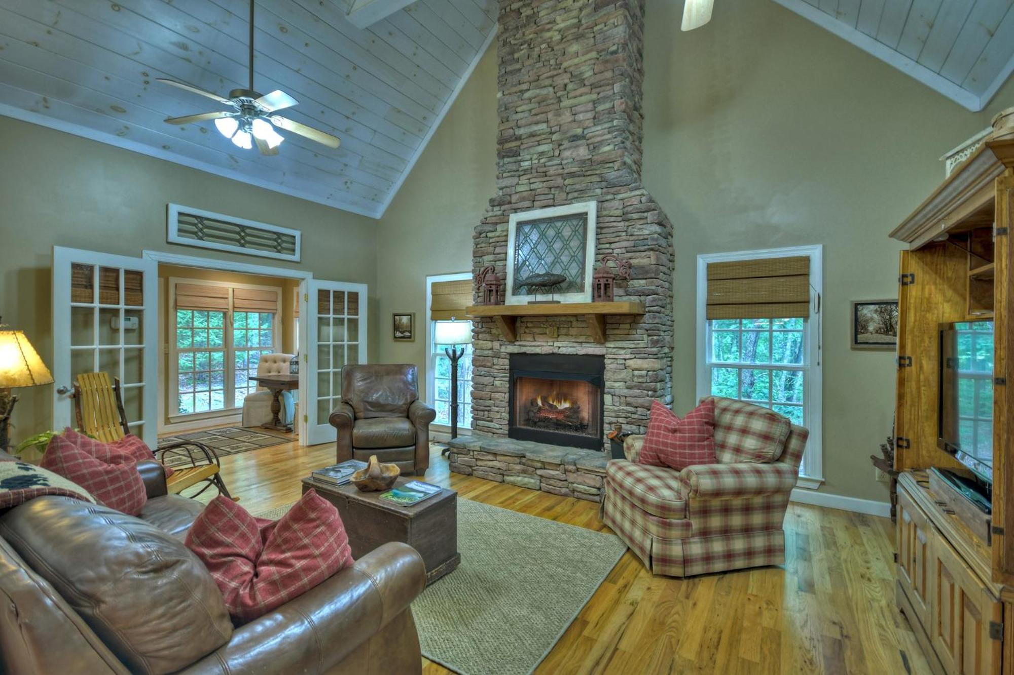 Southern Living Cottage Cozy Up By The Fire Relax On The Porch And Enjoy Peaceful Surroundings Blue Ridge Eksteriør billede